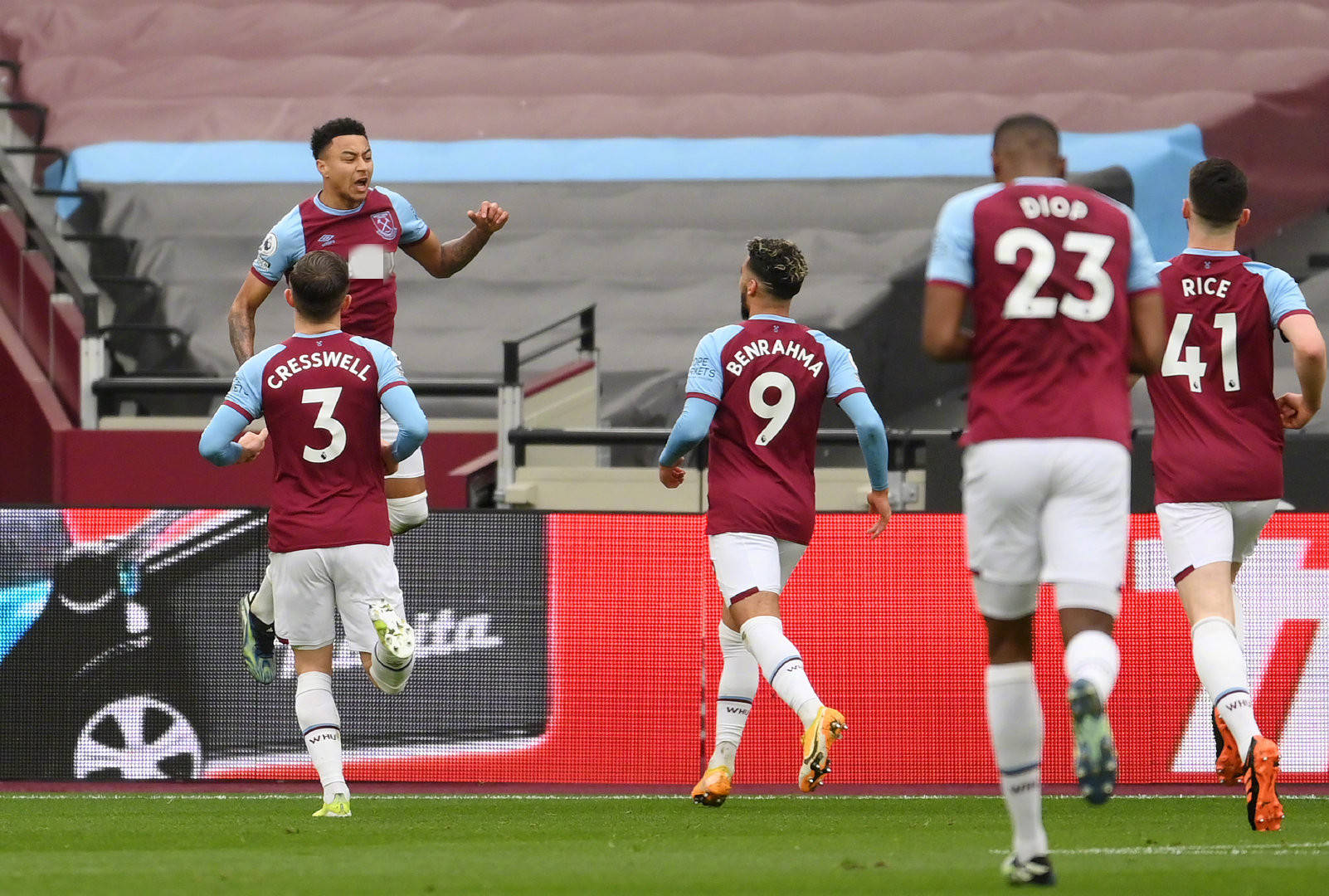 场上取得优 场上取得优